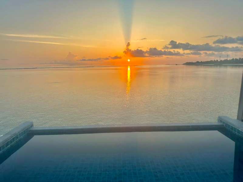 How We Stayed in an Overwater Villa for Nearly&nbsp;Free